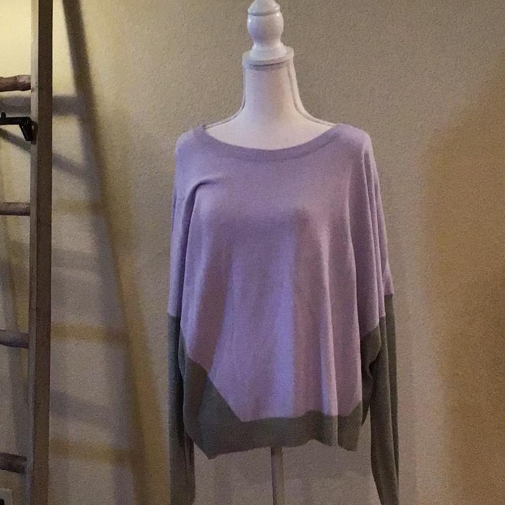 APT 9 SWEATER